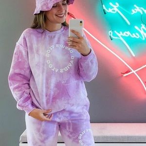 David’s Vlog light purple tie-dye crewneck. Never worn